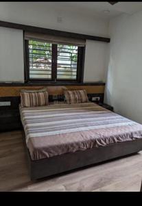 Bedroom Image of 780 Sq.ft 2 BHK Apartment / Flat for rent in Aastha Homes, Paldi Ahmedabad for Rs. 25500