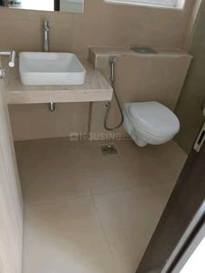 Bathroom Image of 1000 Sq.ft 2 BHK Apartment / Flat for sale in L And T Emerald Isle, Powai Mumbai for Rs. 22000000
