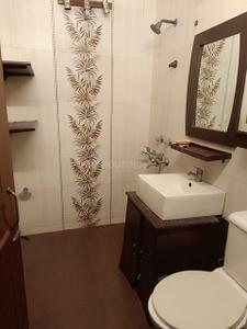 Image of 2000 Sq.ft 4 BHK Apartment / Flat for sale in DDA Sector C Pocket 8, Vasant Kunj, New Delhi for Rs. 44500000