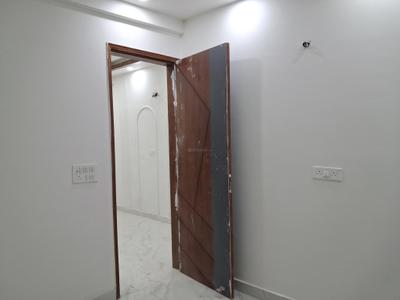 Bedroom Image of 1050 Sq.ft 2 BHK Apartment / Flat for sale in Sector 72 Noida for Rs. 3850000