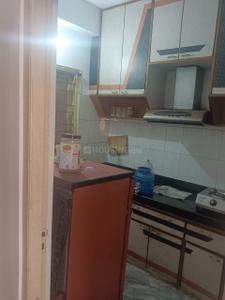 Kitchen Image of 700 Sq.ft 1 BHK Apartment / Flat for rent in Golf Green Kolkata for Rs. 23000