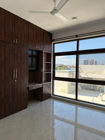 Newdoor Rith Bedroom 1