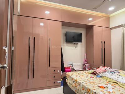 Bedroom Image of 1050 Sq.ft 2 BHK Apartment / Flat for sale in Mantra Monarch, Balewadi Pune for Rs. 12500000