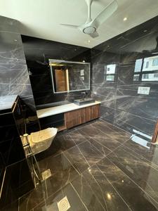 Bathroom Image of 3500 Sq.ft 5 BHK Independent House for sale in Sector 33 Gurgaon for Rs. 160000000