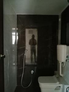 Common Bathroom Image of 550 Sq.ft 1 BHK Apartment / Flat for sale in Dosti West County, Thane West Thane for Rs. 6200000