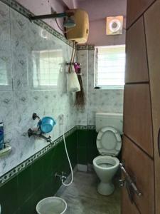 Bathroom Image of 1200 Sq.ft 3 BHK Apartment / Flat for sale in Santoshpur Kolkata for Rs. 7200000