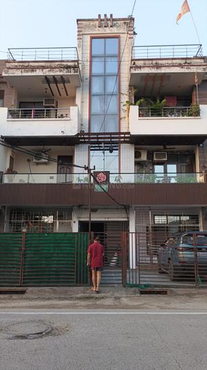 Saket Main Image 1