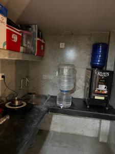 Kitchen Image of 650 Sq.ft 1 BHK Builder Floor for rent in Hazratganj Lucknow for Rs. 20000