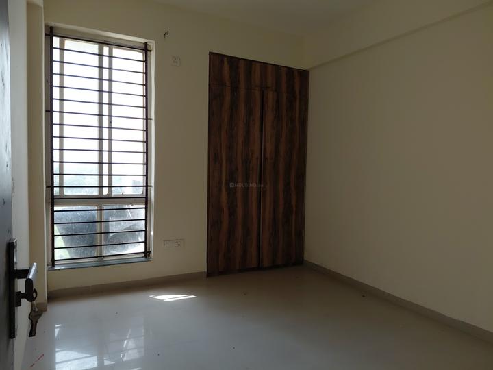Lasudia Mori Bedroom One 1