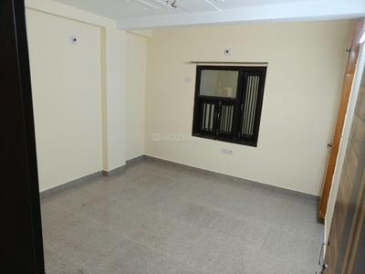 Bedroom Image of 700 Sq.ft 2 BHK Builder Floor for rent in Matiala New Delhi for Rs. 13400