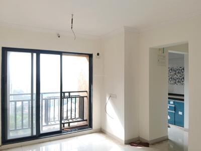 Living Room Image of 650 Sq.ft 1 BHK Apartment / Flat for sale in Rosa Gardenia, Kasarvadavali Thane for Rs. 6000000