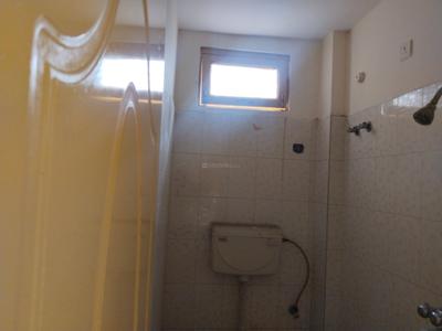 Bathroom Image of 950 Sq.ft 2 BHK Apartment / Flat for rent in Kamachha Varanasi for Rs. 13500
