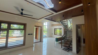 Hall Image of 2100 Sq.ft 3 BHK Independent House for sale in Kalamassery Kochi for Rs. 15000000
