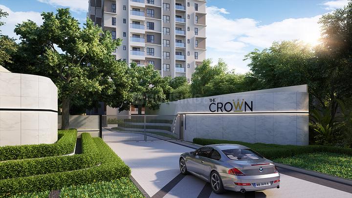 The Crown Main Image 1