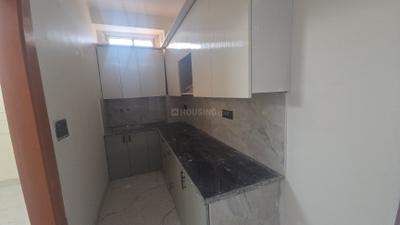 Kitchen Image of 1050 Sq.ft 3 BHK Apartment / Flat for sale in Indraprashtha Yojna Ghaziabad for Rs. 4650000