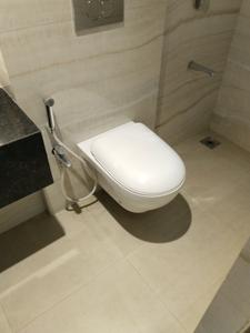 Common Bathroom Image of 3200 Sq.ft 4 BHK Apartment / Flat for sale in Sunteck Signia Pearl, Bandra East Mumbai for Rs. 210000000