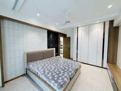 4 BHK Flat