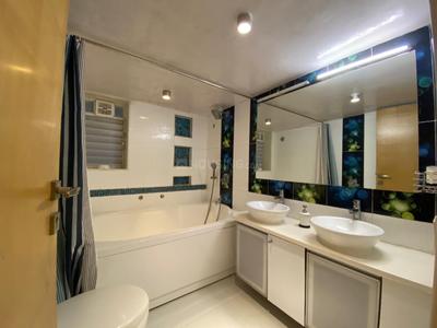 Image of 1850 Sq.ft 4 BHK Apartment / Flat for rent in Kamala Hill Roof, Pali Hill, Mumbai for Rs. 450000