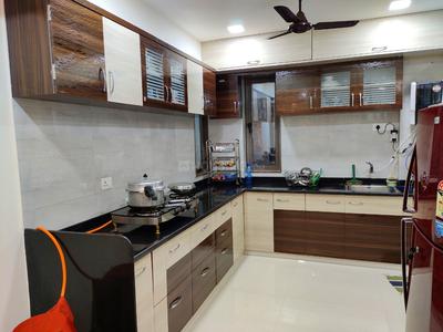 Kitchen Image of 2142 Sq.ft 3 BHK Apartment / Flat for sale in Hari Aalayam, Sargasan Gandhinagar for Rs. 11500000
