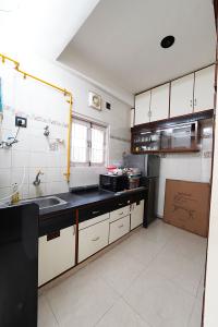 Kitchen Image of 1170 Sq.ft 3 BHK Apartment / Flat for sale in Maninagar Ahmedabad for Rs. 8900000