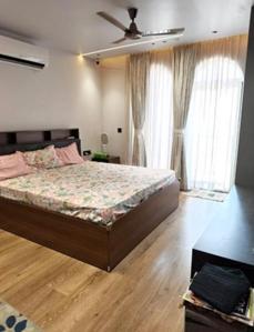 Bedroom Image of 2300 Sq.ft 4 BHK Builder Floor for sale in Emaar Emerald Hill, Sector 65 Gurgaon for Rs. 35000000