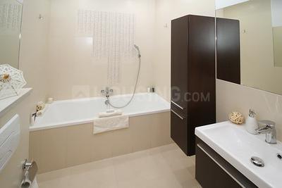 Bathroom Image of 4740 Sq.ft 8 BHK Apartment / Flat for sale in Mahalakshmi Mumbai for Rs. 310000000