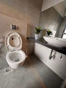 Bathroom Image of 550 Sq.ft 2 BHK Apartment / Flat for rent in Siroya Level The Residences, Andheri West Mumbai for Rs. 66000
