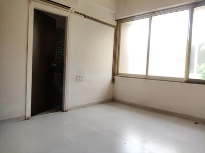 Bedroom Image of 1800 Sq.ft 3 BHK Apartment / Flat for rent in Shahibaug Ahmedabad for Rs. 30000