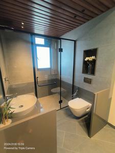Bathroom Image of 3000 Sq.ft 4 BHK Apartment / Flat for sale in UMA Residences, Bhayli Vadodara for Rs. 19400000