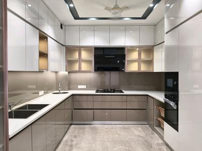Kitchen Image of 2700 Sq.ft 4 BHK Builder Floor for sale in Paramount Luxury Floors Sushant Lok 3 B Block, Sector 57 Gurgaon for Rs. 36500000