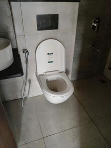 Common Bathroom Image of 980 Sq.ft 2 BHK Apartment / Flat for sale in Mahindra Alcove Wing D And E, Powai Mumbai for Rs. 25000000