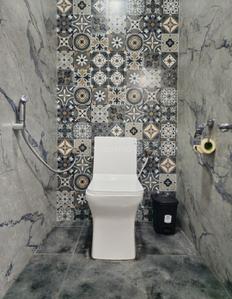 Bathroom Image of 1300 Sq.ft 3 BHK Apartment / Flat for rent in Abhyuday Abhuday Heights, Sherpura Bharuch for Rs. 19000