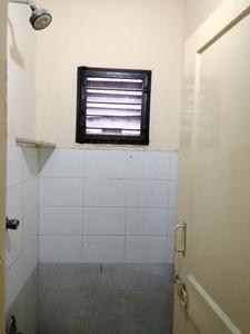 Common Bathroom One Image of 450 Sq.ft 1 BHK Apartment / Flat for sale in Sector 23B Dwarka New Delhi for Rs. 4800000