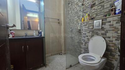 Bathroom Image of 1350 Sq.ft 3 BHK Builder Floor for sale in Sushant Lok Phase 1 Gurgaon for Rs. 24000000