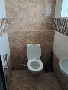 Bathroom Image of 1500 Sq.ft 2 BHK Apartment / Flat for rent in Indraprastha Sri Indraprastha, Vakalapudi Kakinada for Rs. 10000