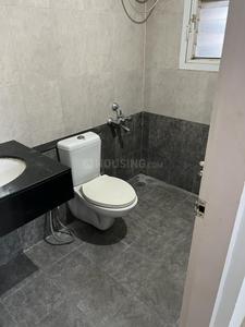 Bathroom Image of 1100 Sq.ft 3 BHK Apartment / Flat for rent in Godrej Palm Grove, Chembarambakkam Chennai for Rs. 35000