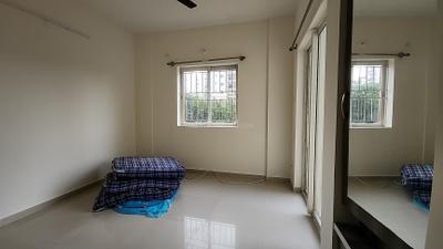 Bedroom Image of 927 Sq.ft 2 BHK Apartment / Flat for sale in DLF Woodland Heights, Bommasandra Bengaluru for Rs. 6600000