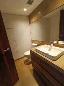 Bathroom Image of 4650 Sq.ft 4.5 BHK Apartment / Flat for sale in Panchshil The Address, Sangamvadi Pune for Rs. 100000000