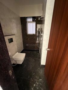 Bathroom Image of 916 Sq.ft 2 BHK Apartment / Flat for sale in Triumph Swastik, Malad West Mumbai for Rs. 26000000