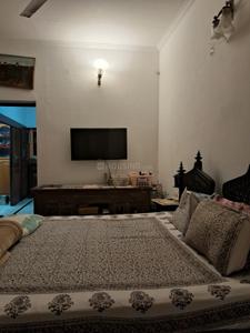 Bedroom Image of 1600 Sq.ft 3 BHK Apartment / Flat for sale in Vasant Kunj New Delhi for Rs. 40000000