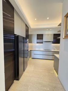 Kitchen Image of 5581 Sq.ft 4 BHK Apartment / Flat for sale in Central Park Flower Valley Bignonia Towers, Sector 33 Sohna for Rs. 85000000