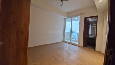 Bedroom Image of 2797 Sq.ft 3 BHK Apartment / Flat for rent in Mahagun Mezzaria, Sector 78 Noida for Rs. 75000