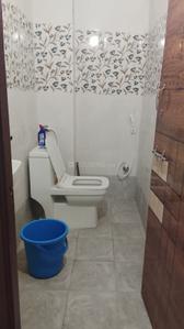 Bathroom Image of 750 Sq.ft 1 BHK Apartment / Flat for rent in Banjara Hills Hyderabad for Rs. 11000