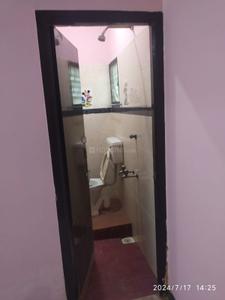 Bathroom Image of 3000 Sq.ft 3 BHK Independent House for rent in Somarasempettai Tiruchirappalli for Rs. 20000