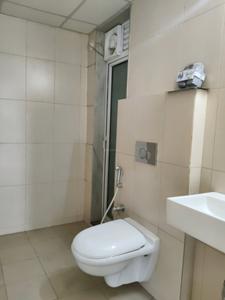 Common Bathroom Image of 950 Sq.ft 2 BHK Apartment / Flat for sale in Squarefeet Ace Square, Kasarvadavali Thane for Rs. 8500000