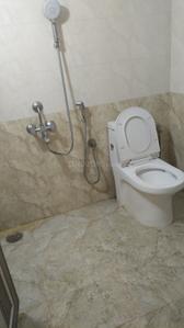 Bathroom Image of 800 Sq.ft 1 BHK Independent House for rent in Koramangala Bengaluru for Rs. 30000