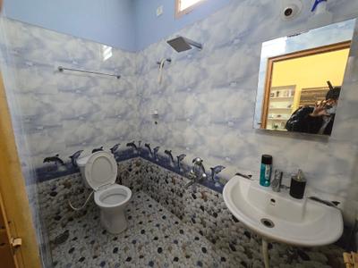 Bathroom Image of 2500 Sq.ft 5 BHK Duplex for sale in Manchandahalli Kolar for Rs. 40000000