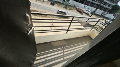Balcony Image of 1100 Sq.ft 3 BHK Apartment / Flat for rent in Sopan Platinum Plaza, Pipliyahana Indore for Rs. 22000
