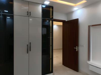 Bedroom Image of 1450 Sq.ft 4 BHK Builder Floor for sale in Rohini Sector 28 New Delhi for Rs. 15200000