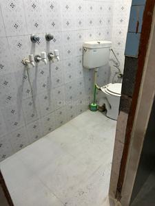 Bathroom Image of 750 Sq.ft 1 BHK Builder Floor for rent in Sector 19 Noida for Rs. 21125